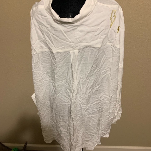 Torrid-DROP SHOULDER BUTTON-FRONT TOP - LIGHTNING WHITE - Picture 11 of 14